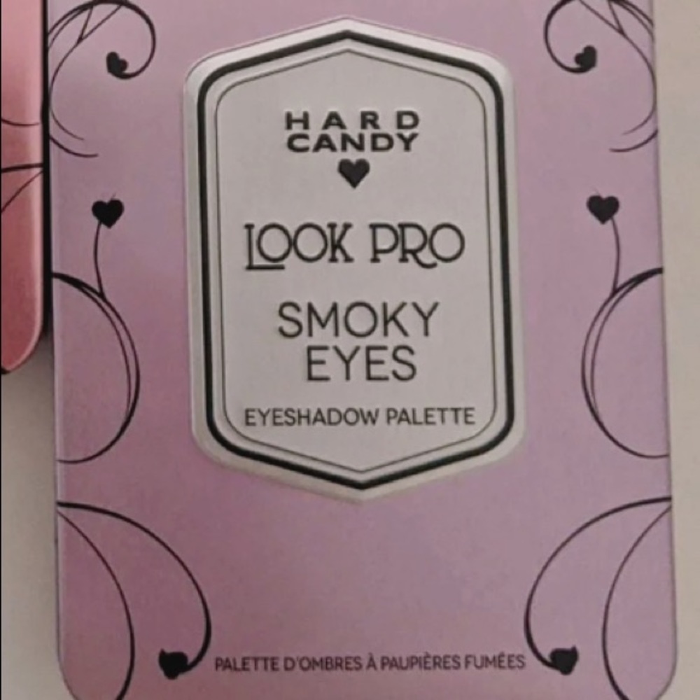 Hard Candy Look Pro Smokey Eyes Eyeshadow Palette